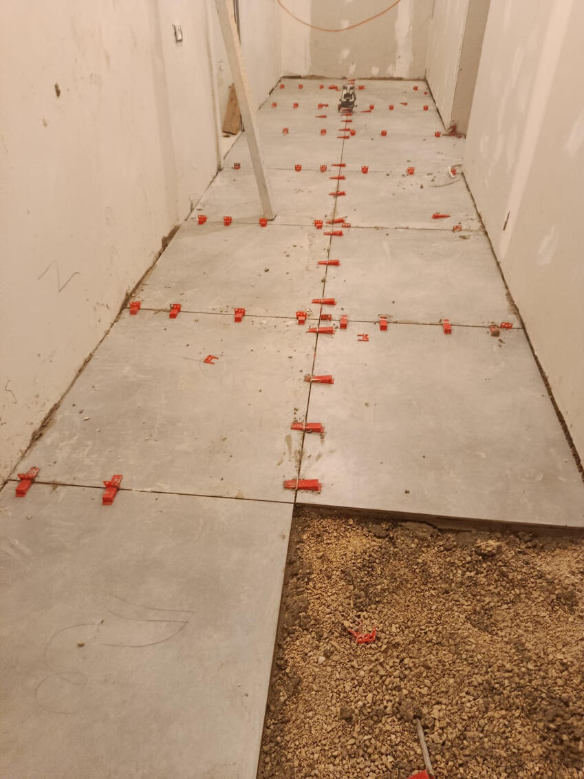 נועם הנדלר ובניו ריצוף ובנייה